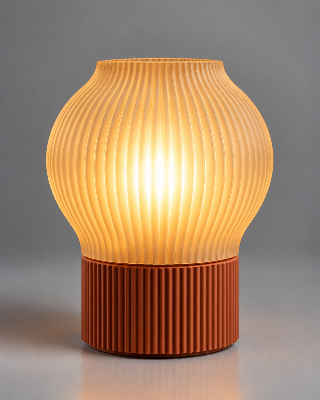 DiyArts Ripple Table Lamp, Globe shade in Translucent Honey, studio product shot