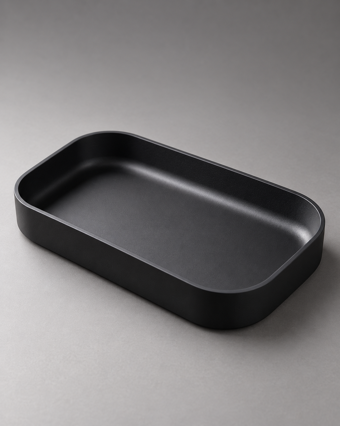 DiyArts Edge Valet Tray in Matte Black, minimal rounded rectangle dish, studio product shot